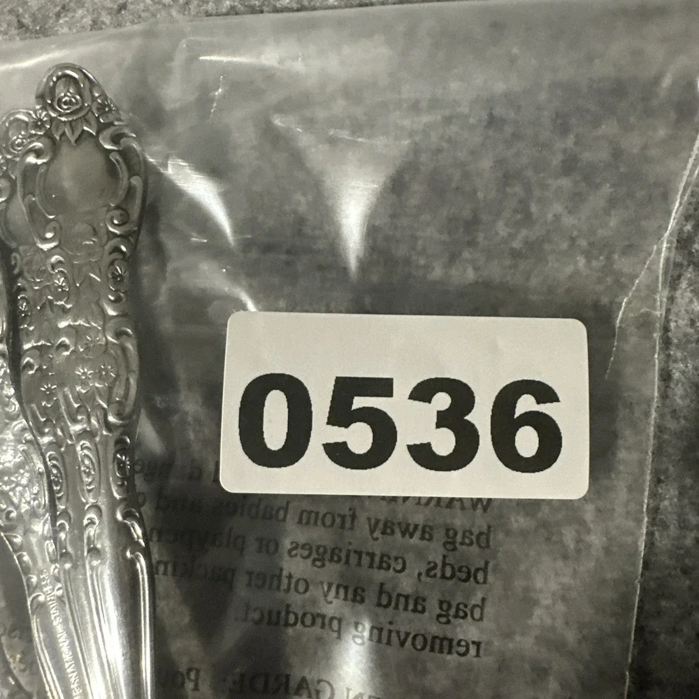 5 International Stainless Korea VERONA Pattern Tablespoons‎